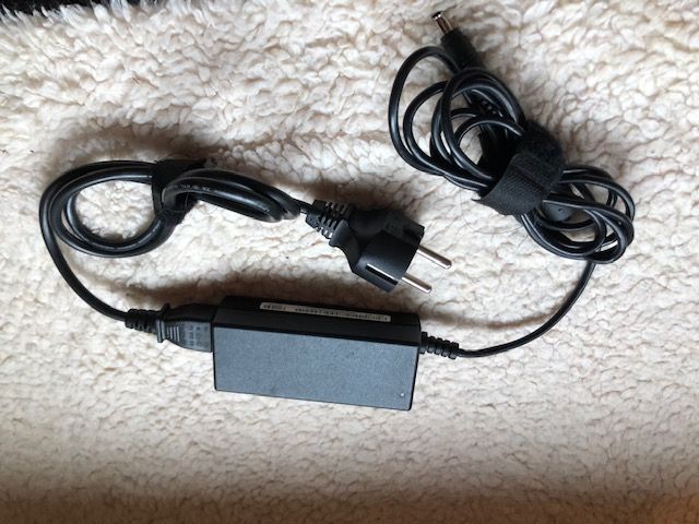 Samsung R730 de 17" - disco 500GB - Windows 10