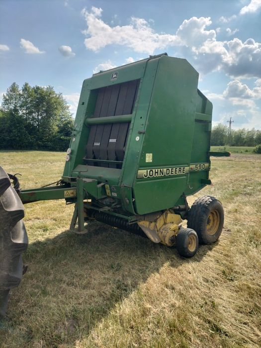 Prasa John Deere 590