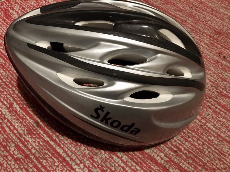 Capacetes bicicleta e trotinete