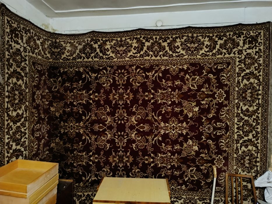 Продам килим 3х4м