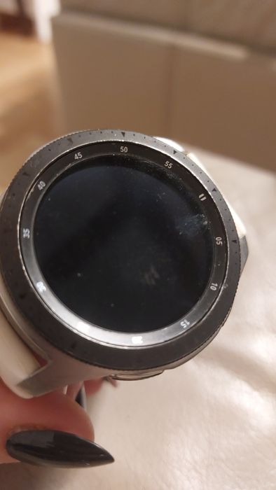 Samsung smartwatch uszkodzony