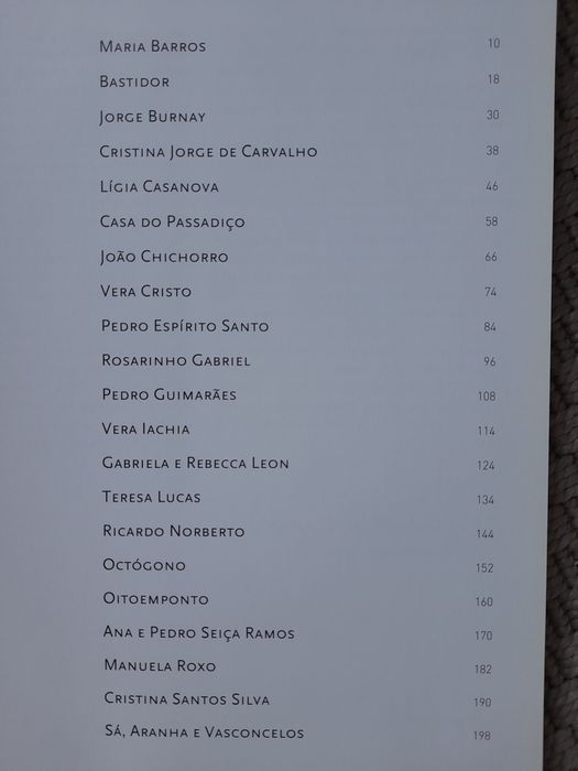 Livro de decoração de interiores "XXI Interiores"