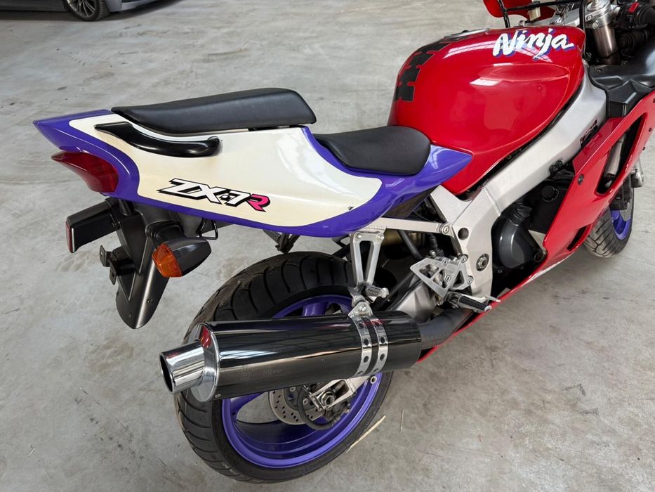 Kawasaki ZX7R 750 1996