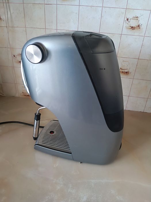 Кофеварка капсульная Tchibo Cafissimo