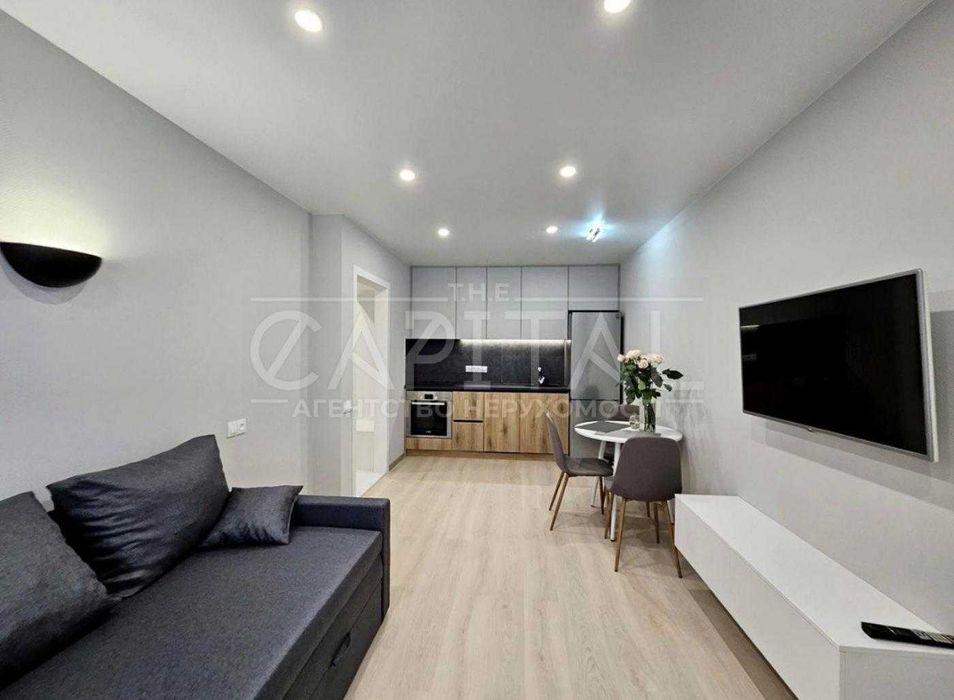 Продаж 2-кімнатної квартири ЖК "Нова Англія"