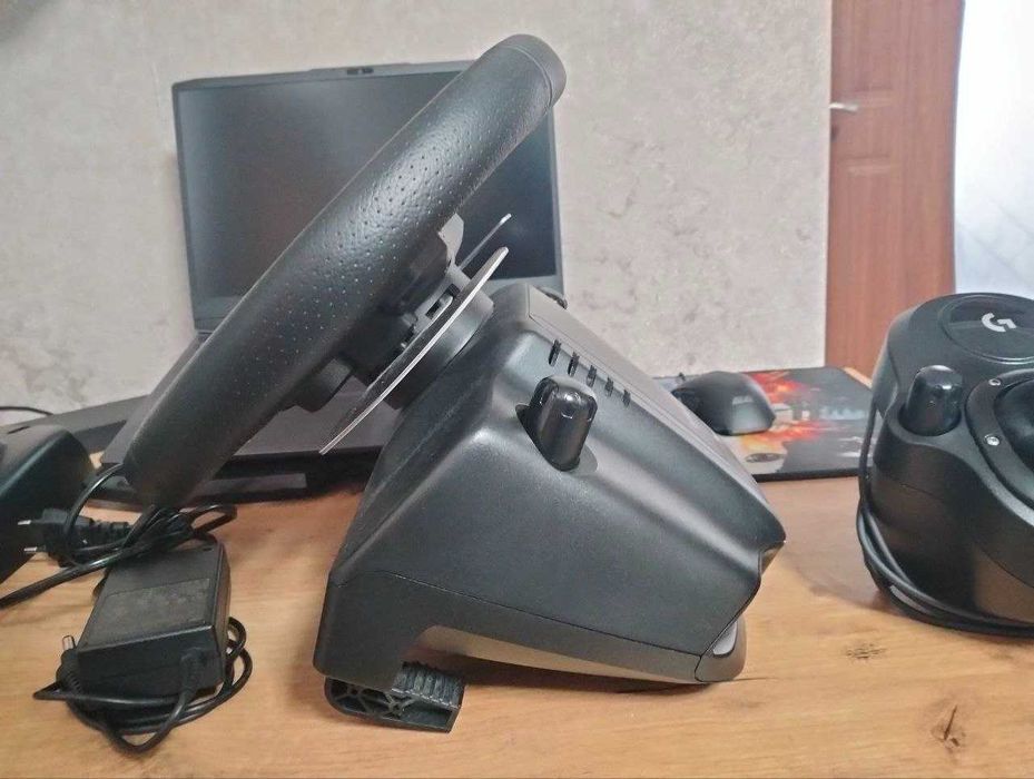 Продаю ігрове кермо Logitech g29 + shifter