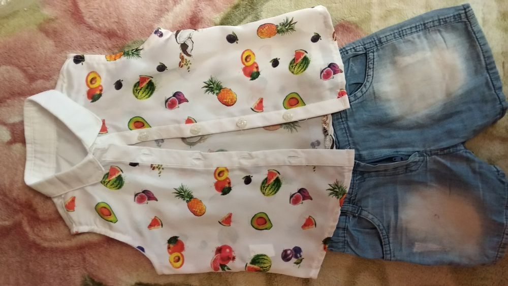 Платье, кофточка,блузки и пиджачок на девочку