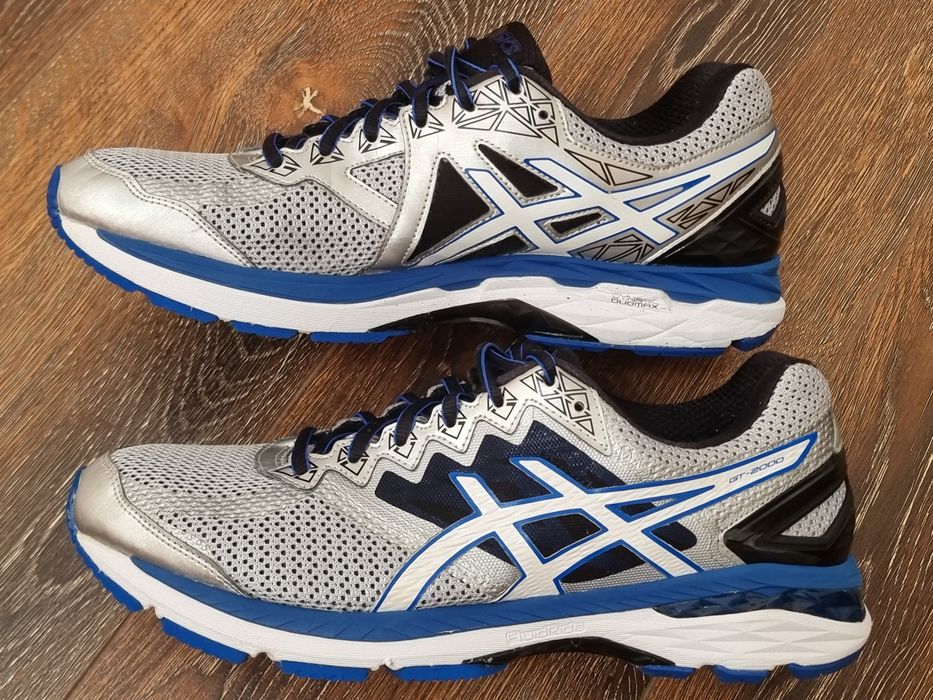 Оригінал 100% чоловічі кросівки asics gt 2000 euro 44.5