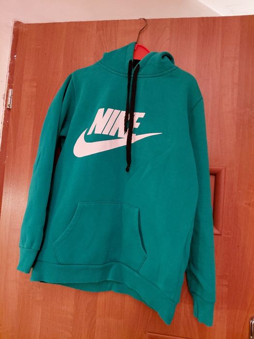 Zielona bluza z kapturem M