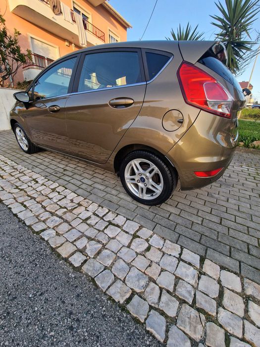 Ford Fiesta 1.0 EcoBoost Titanium 100cv | 2014 | 102.000 km | 5 Portas