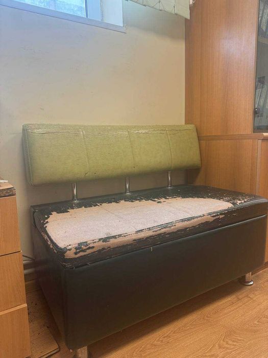 Диванчик у офіс чи на кухню