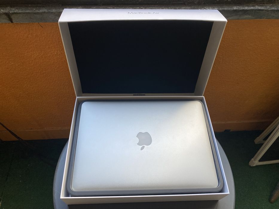 MacBook Air Modelo A1466