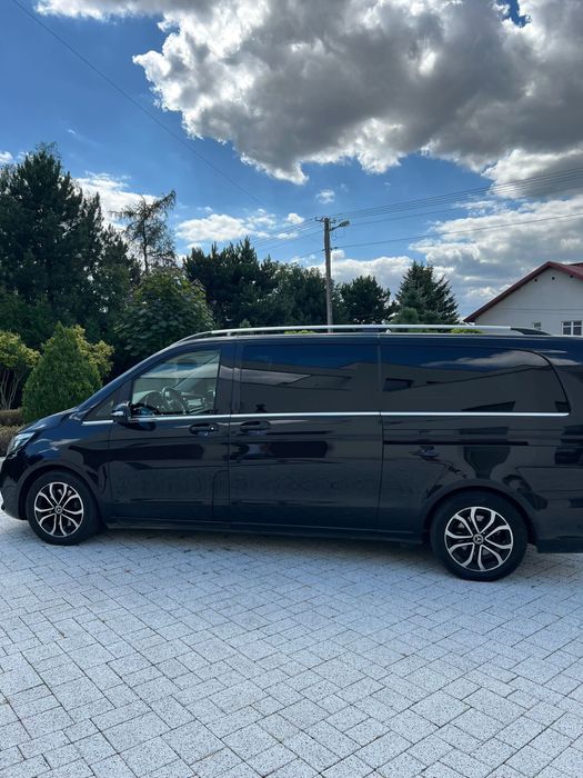 Wynajem mercedes V klasa 8 osobowa