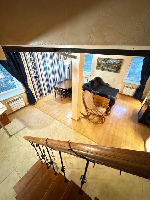 Продам сучасний 2-поверховий будинок у с. Кочережки