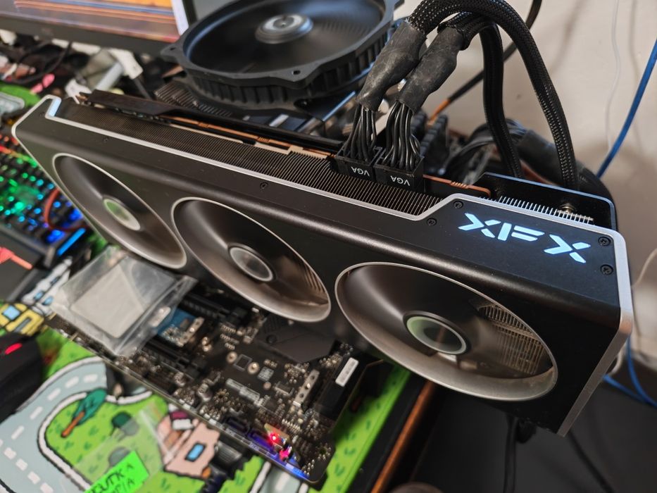 Radeon RX 7900 XT 20GB RAM
