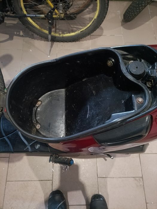 Скутер Suzuki let's на реєстрації 49.9