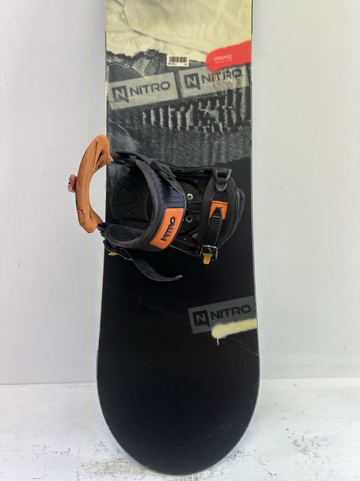 Deska snowboardowa Nitro Prime 156 Wide + wiązania Nitro D14
