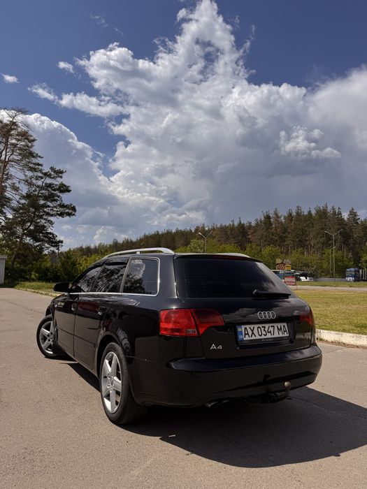 Авто Audi A4 avant