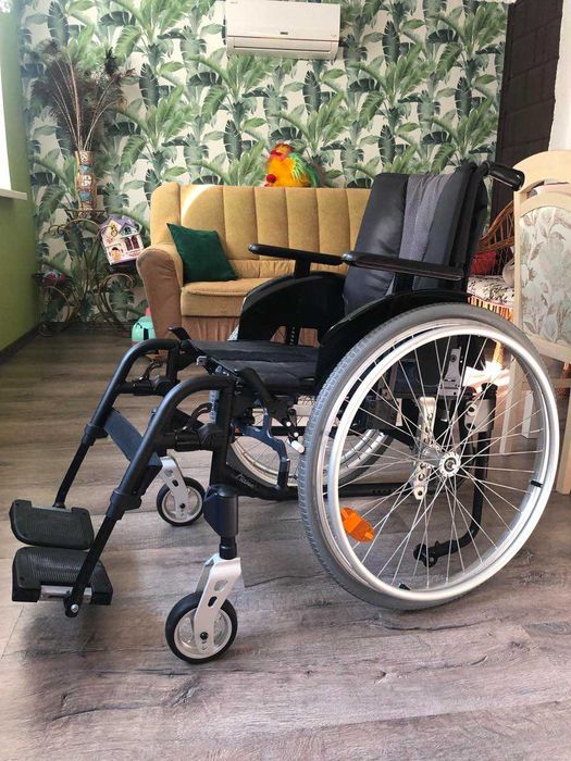 Активне базове крісло колісне Invacare Action 5