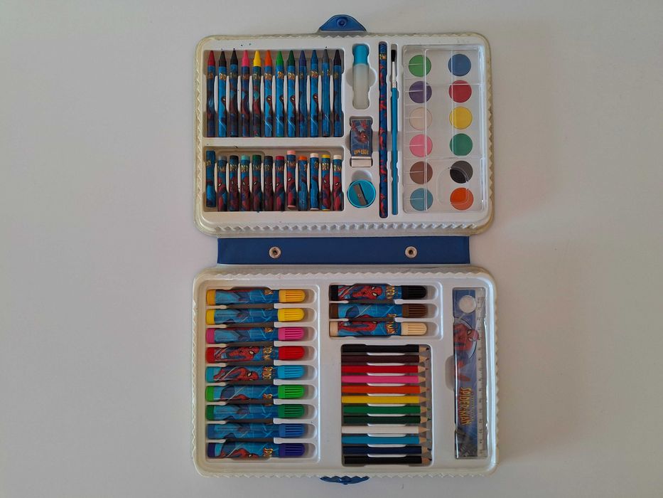 Conjunto de material escolar do spider-man novo