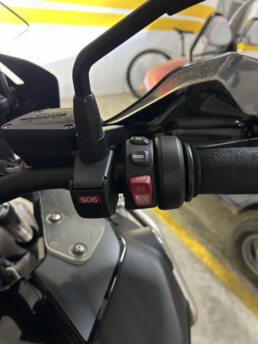 BMW R1250GSA Triple Black
