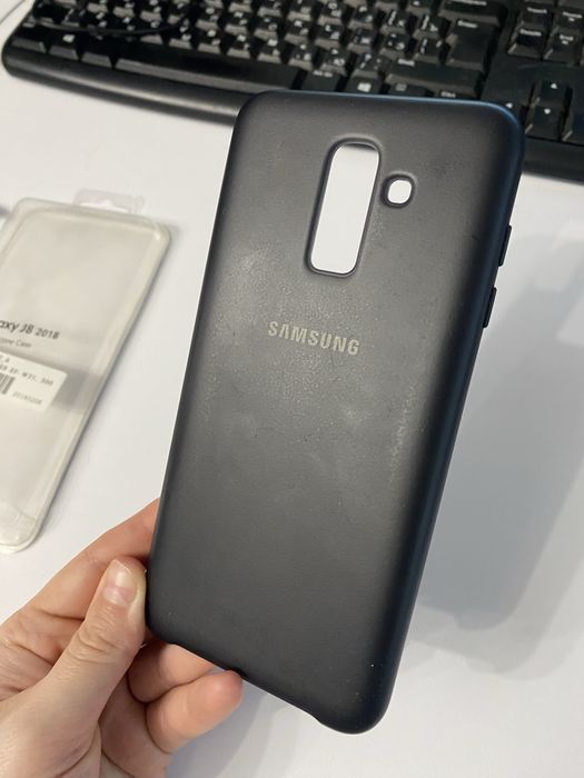 Силіконовий чохол для Samsung Galaxy J8 2018 чорний