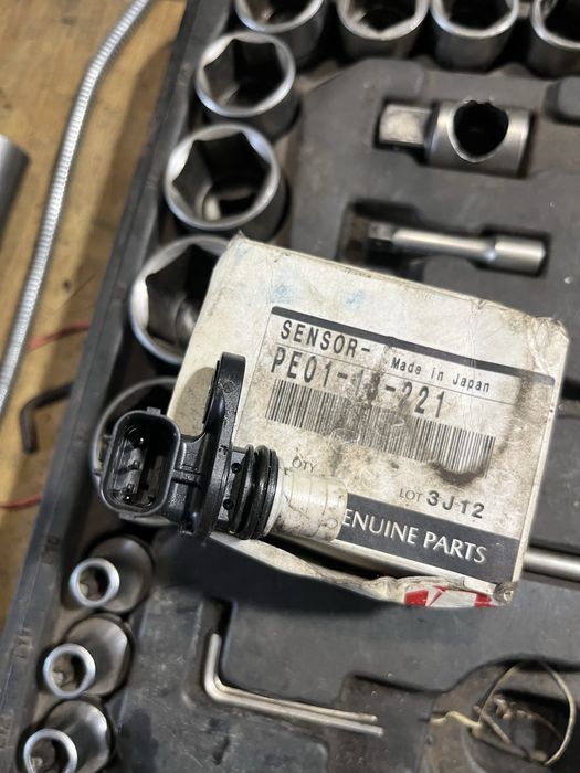 Дачик положення коленвалу мазда 2.2 дізель