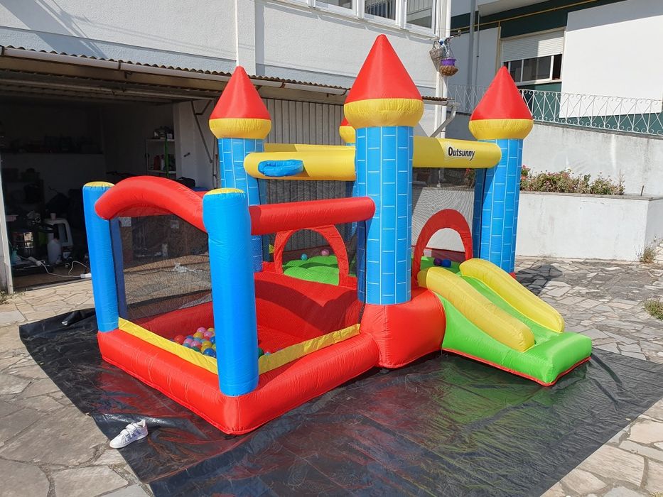 Aluguer Insufláveis Self Service - Pegar, Montar, Diversão!