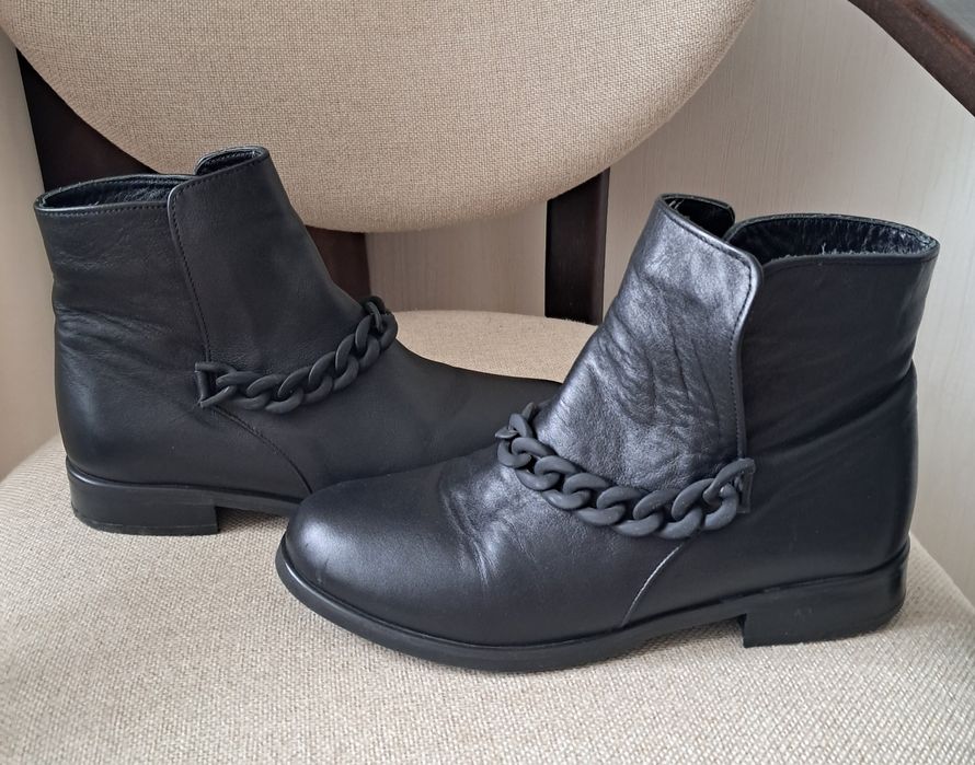 Осінньо-весняні ботінки черевики