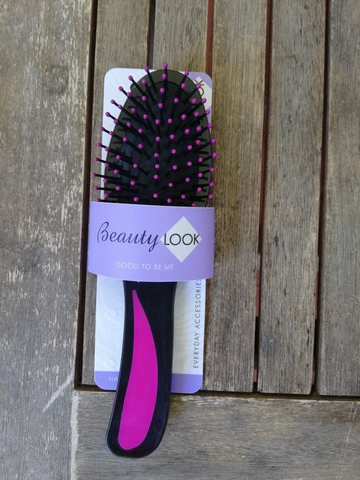 Escovas de cabelo e pentes