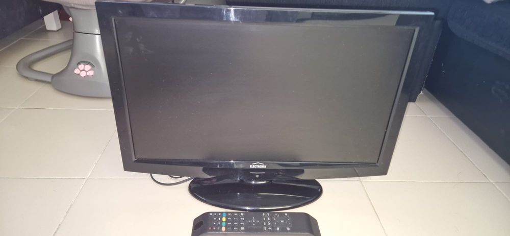Televisão usada , a funcionar na perfeição