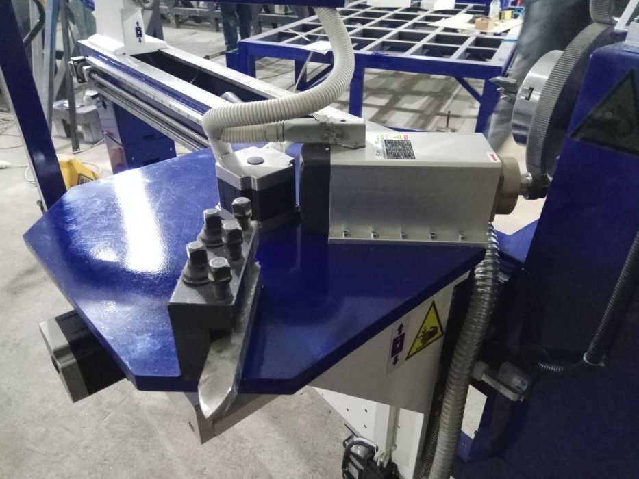 Станок токарный с ЧПУ CNC, быстрое изготовление балясин, ножек и т.д