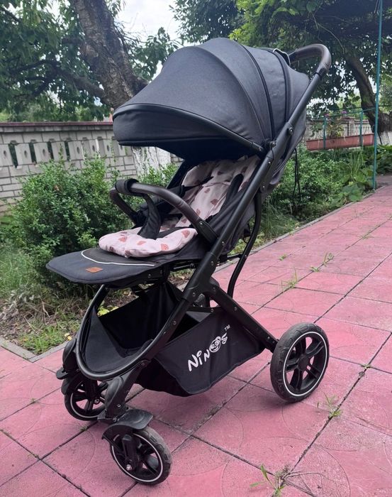 Продам прогулянкову коляску Ninos