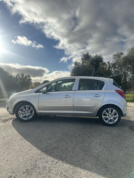 Opel Corsa 1.2 Enjoy