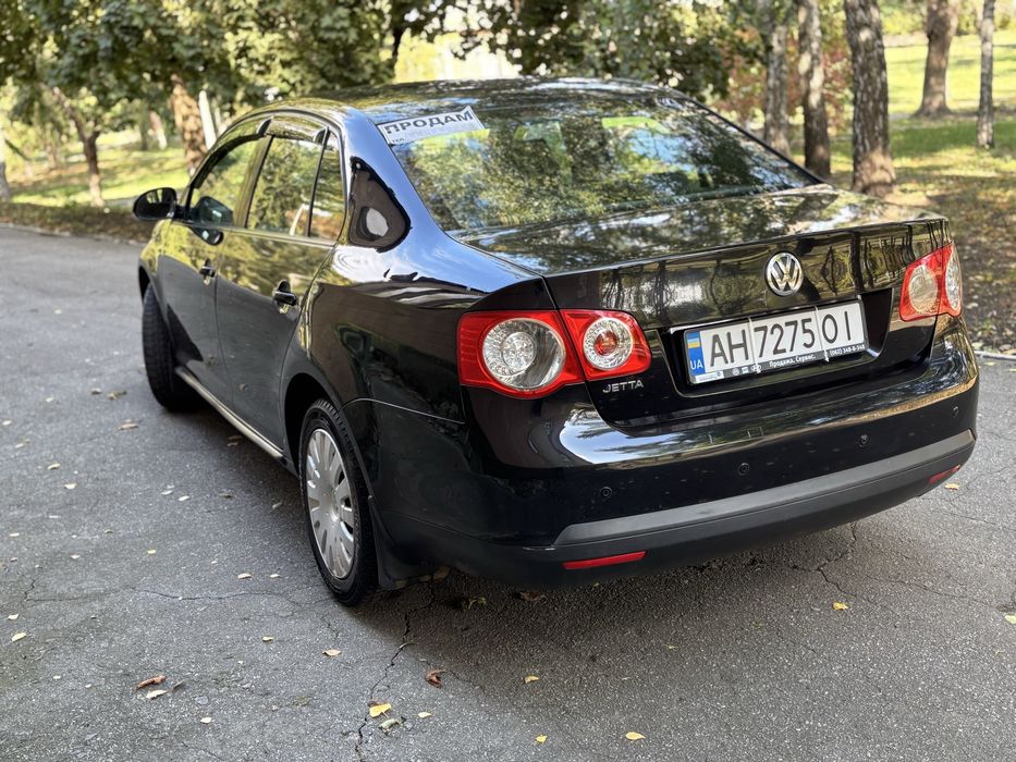 Volkswagen Jetta5 1,6 бензин (обмен можно)