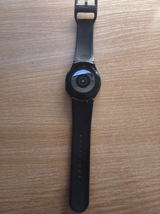 Samsung Galaxy Watch 4 czarny stan bardzo dobry