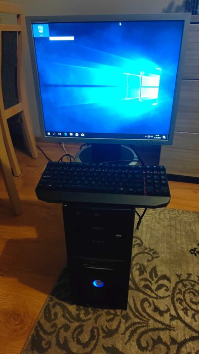 Sprzedam Komputer
