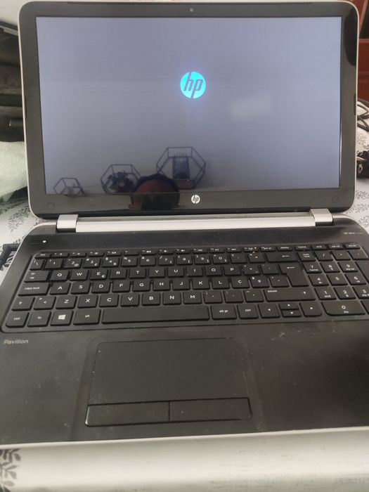 Portátil HP Core I3 Radeon Graphics