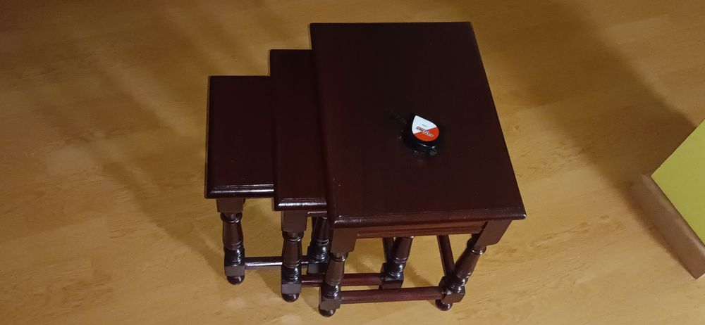 Conjunto 3 pequenas mesas