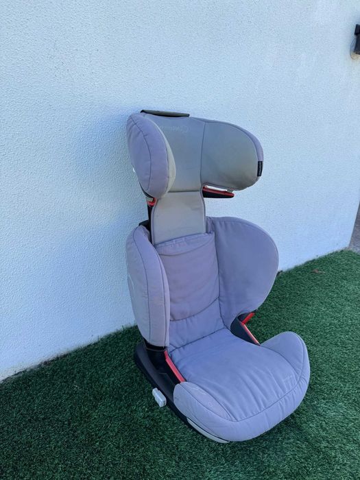 Cadeira Auto Bébé Confort FeroFix ISOFIX Cinzenta – Muito Bom Estado