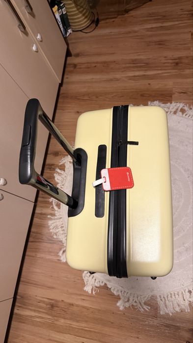 Walizka  podróżna  duża ABS firmowa WITTCHEN żółta