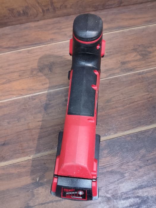 Milwaukee M18 FBJS wyrzynarka z baterią 5ah