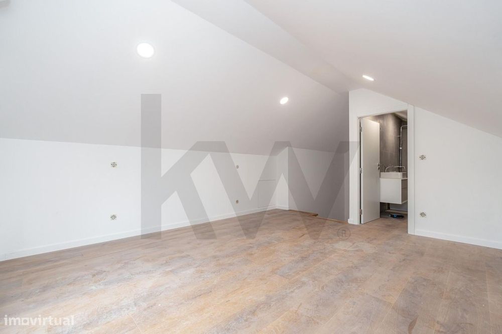 Apartamento T2 Duplex Novo no Tovim-Empreendimento Relvas