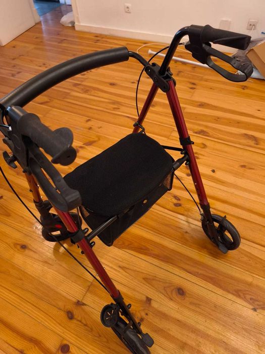 Andarilho de 4 Rodas Rollator - estado novo
