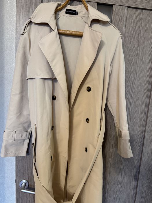 Тренч пальто бежевое