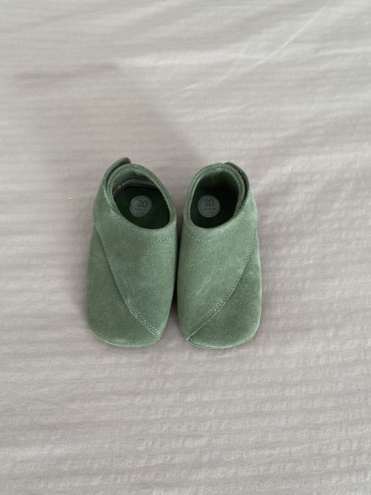 Sapatinho verde em pele - tamanho 20