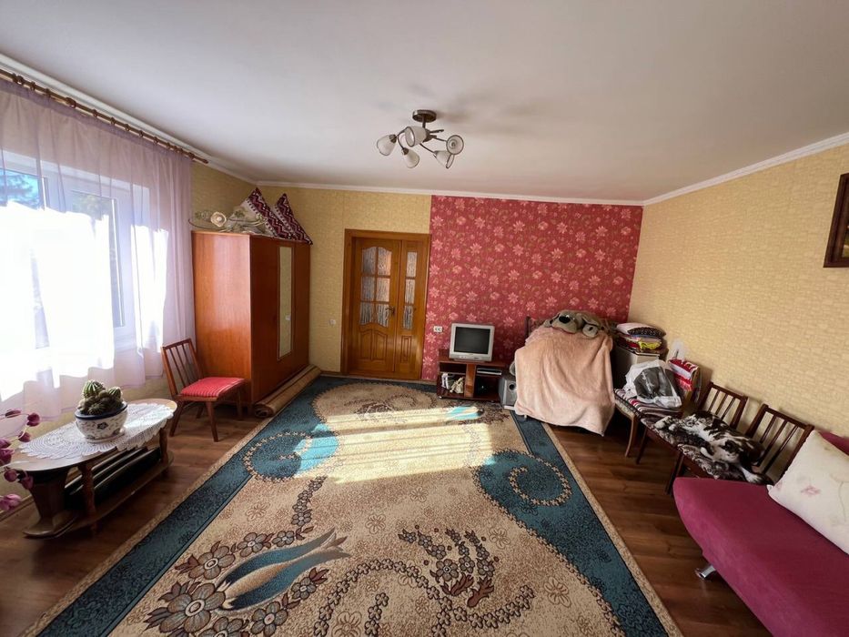 Продаж будинку в с. Олеша