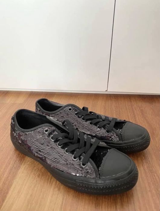 All Star pretas com lantejoulas