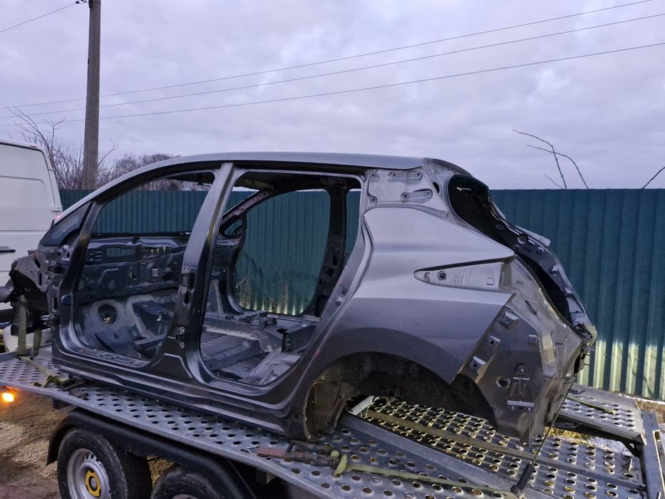 Лонжерон, дах, днище, поріг, крило заднє Nissan Leaf 18-24 р.