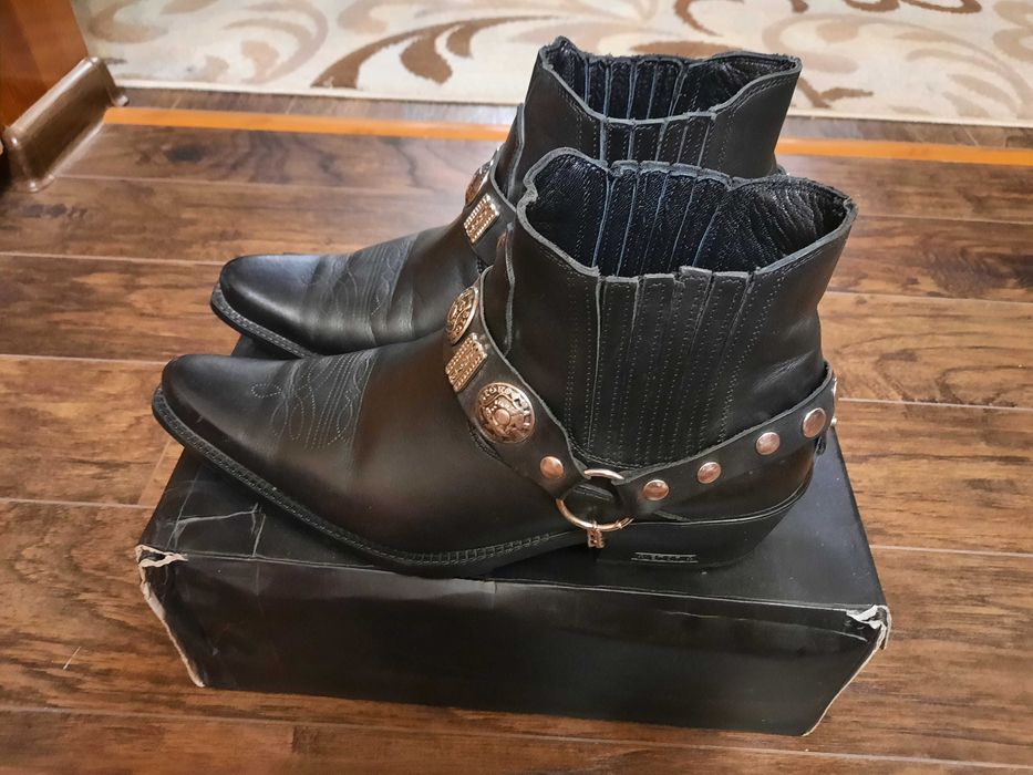 Чоботи чоловічі ,бренд ETOR
